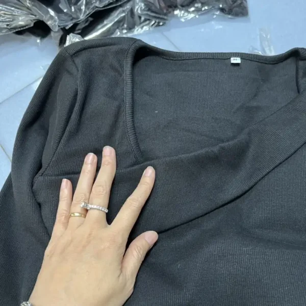 Áo trễ vai chéo ngực tay dài bigsize 55-90kg chất thun gân tôn dáng hot thu đông AT25 - Hình ảnh 3