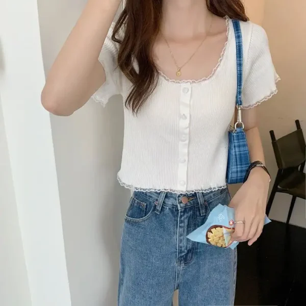 Áo croptop bigsize 55-90kg KimFashion, áo kiểu croptop bigsize nút phối ren AT08 - Hình ảnh 3